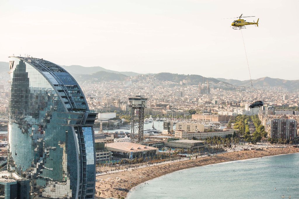 SEAT muestra las imágenes y el vídeo del paseo del Arona en helicóptero