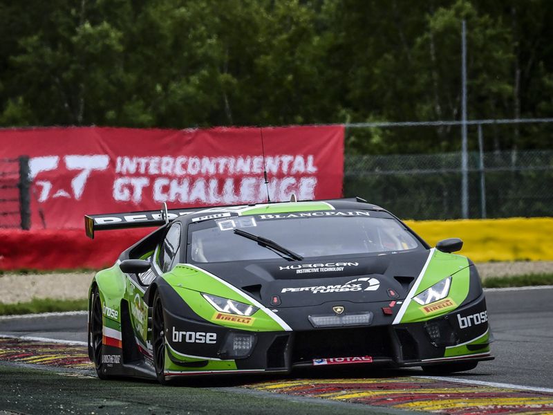 Aviso de Lamborghini en los libres de las 24 Horas de Spa