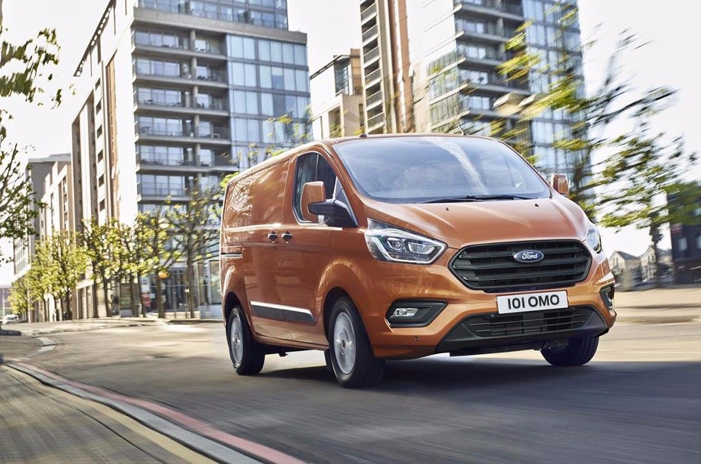 Ford Transit Custom 2018: la furgoneta se renueva por dentro y fuera