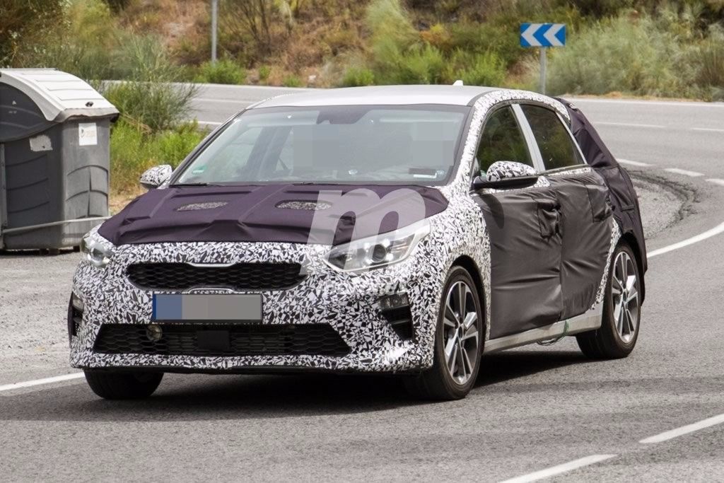 El nuevo Kia Cee'd pierde camuflaje y nos enseña nuevos detalles