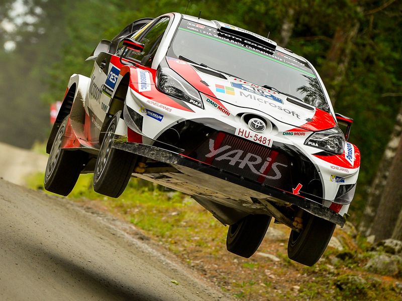 Latvala y Lappi brillan en el Rally de Finlandia, Ogier 'out'