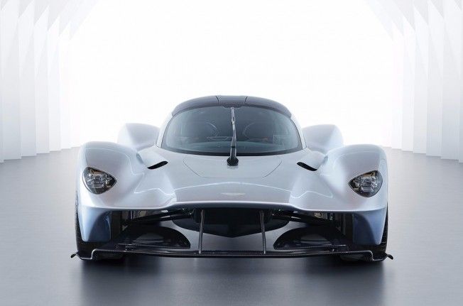 Aston Martin Valkyrie - frontal