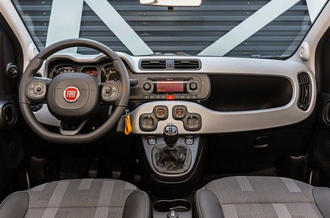 Fiat Panda City Cross 2017 - interior