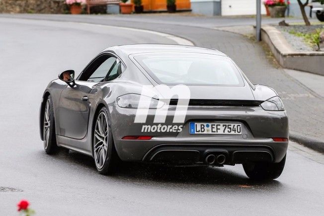 Porsche Cayman GTS 2018 - foto espía posterior