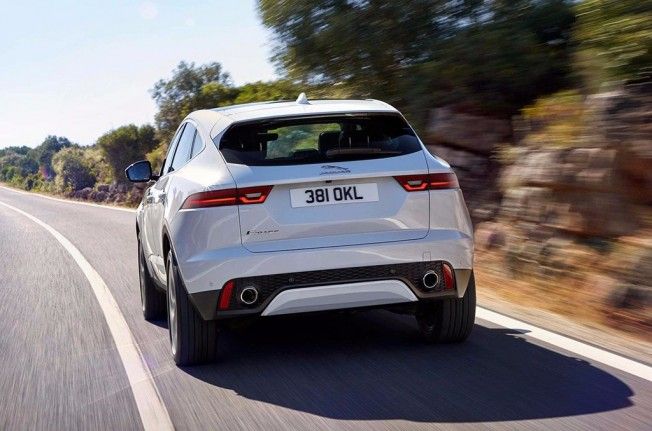 Jaguar E-Pace - posterior