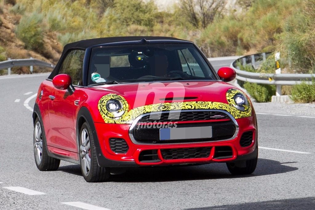 MINI John Cooper Works Cabrio: cazamos una unidad del nuevo facelift