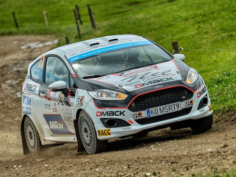 Nil Solans prepara el 1.000 Lagos en el Autoglym Rally