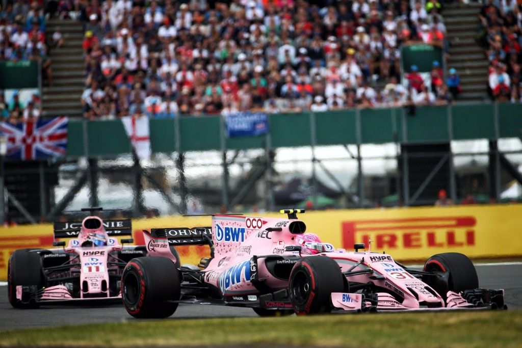 Ocon aguantó los envites de Pérez durante todo el Gran Premio