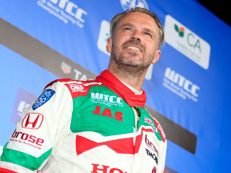 Tiago Monteiro defiende el liderato del WTCC en Termas