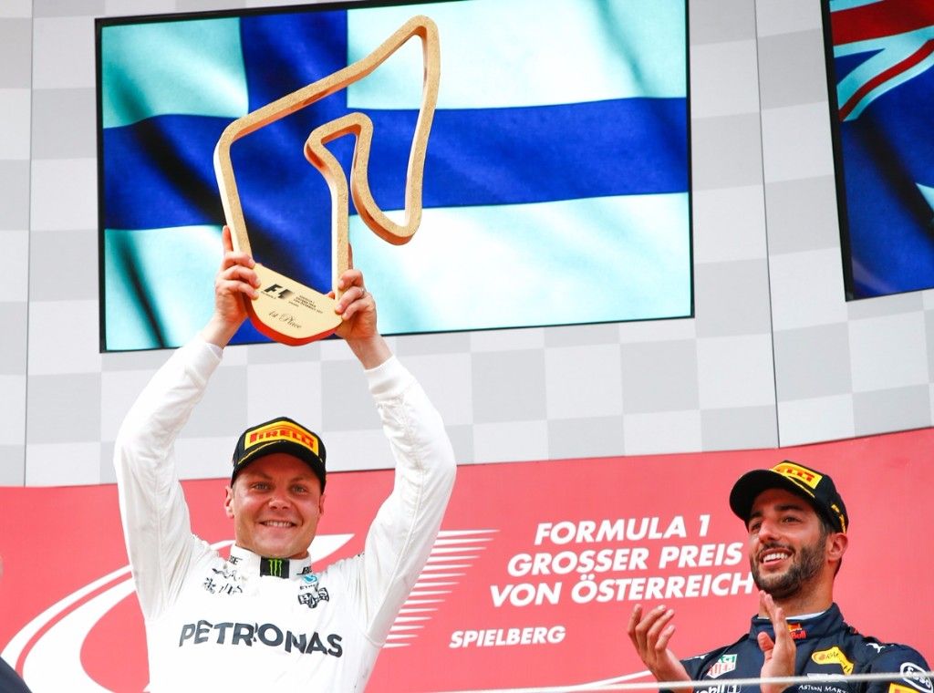 Victoria sin apuros para Bottas, fin de semana para olvidar de Hamilton