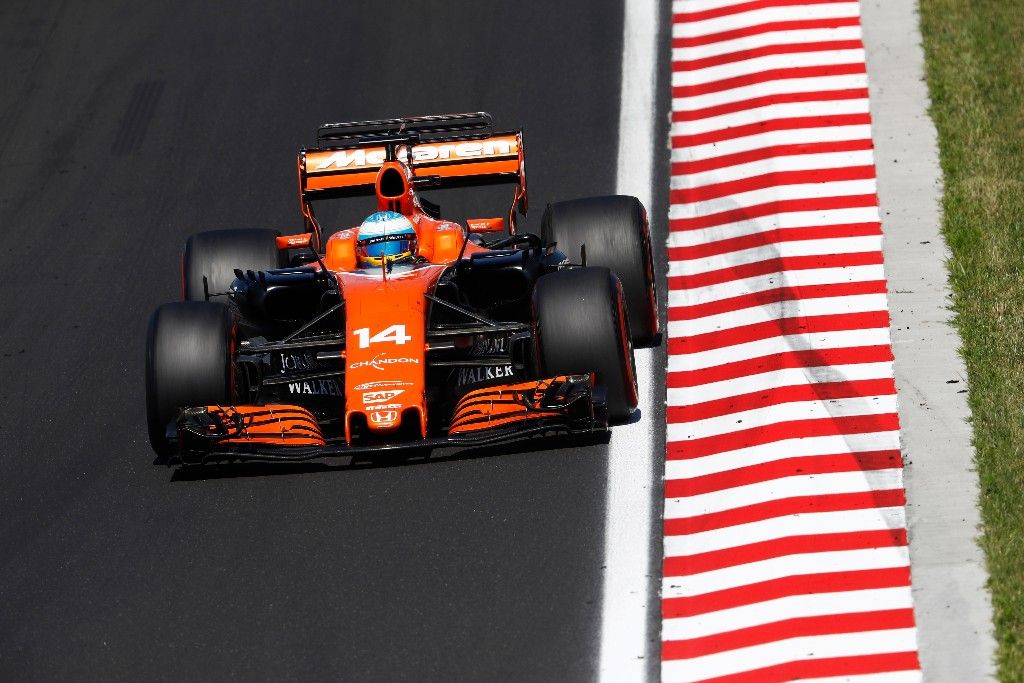 Alonso reitera su fe en McLaren-Honda "desde el primer día hasta el último"