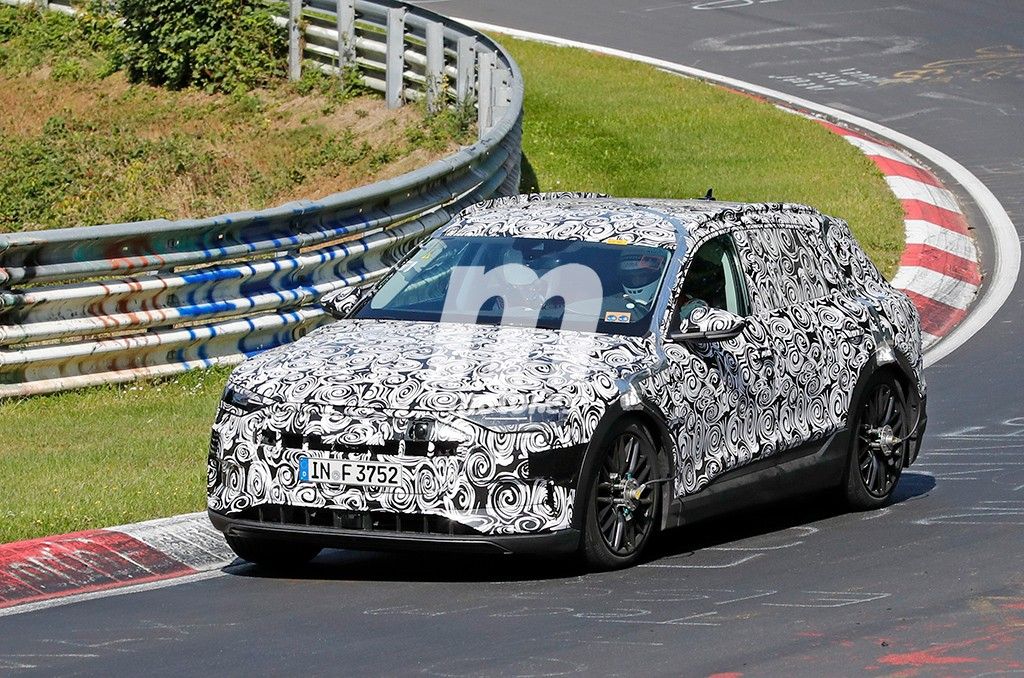 El Audi e-tron quattro 2018 se enfrenta al trazado de Nürburgring