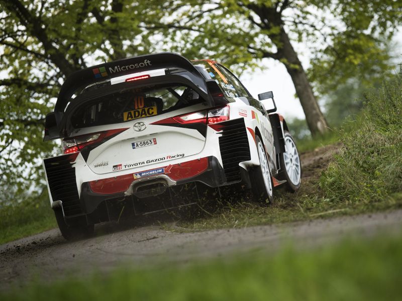 Tres Toyota Yaris WRC, desde Finlandia al mundo