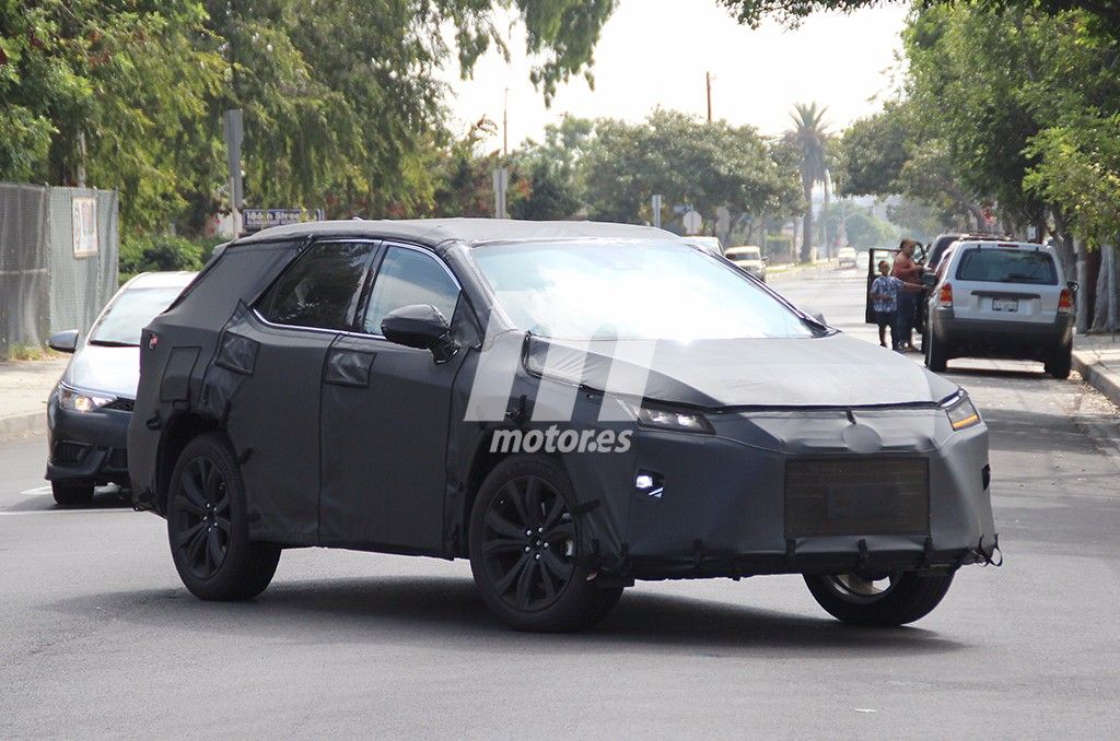 Lexus RX L 2018: la futura variante de 7 plazas se deja ver en público