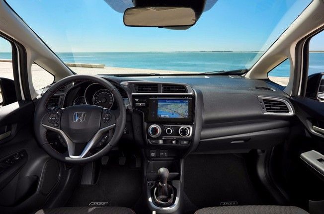 Honda Jazz 2018 - interior