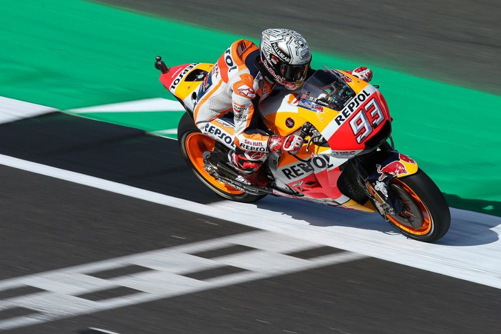 Récord de pista y pole para Marc Márquez en Silverstone