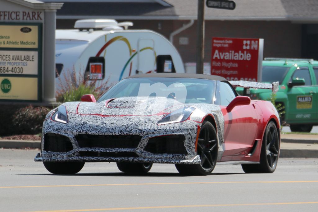 Chevrolet Corvette ZR1: asómate por primera vez a su interior