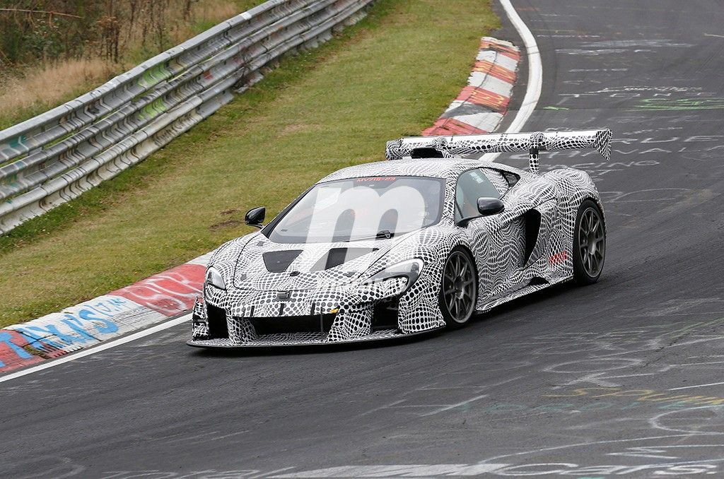 McLaren 675LT: avistado un misterioso prototipo muy modificado en Nürburgring