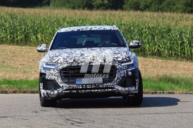 Audi SQ8 2018 - foto espía frontal