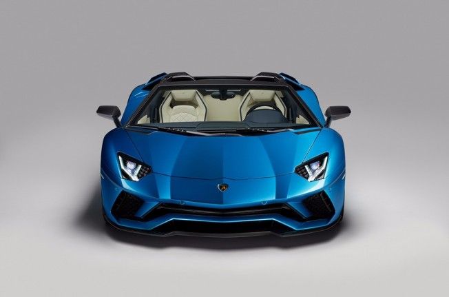 Lamborghini Aventador S Roadster 2018 - frontal