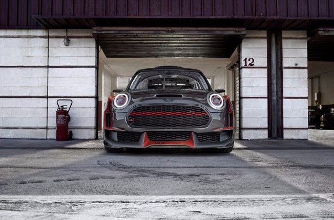 MINI John Cooper Works GP Concept - frontal