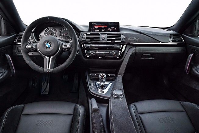 BMW M4 CS - interior