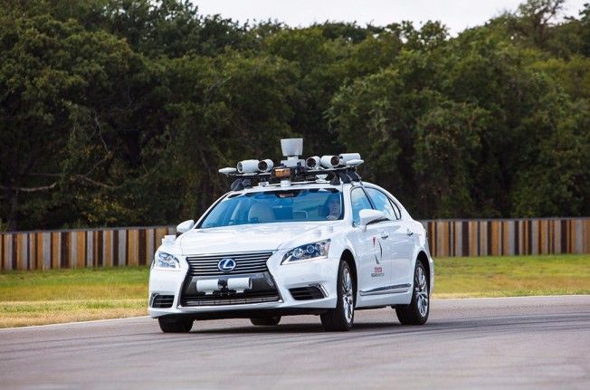 Prototipo de coche autónomo de Toyota