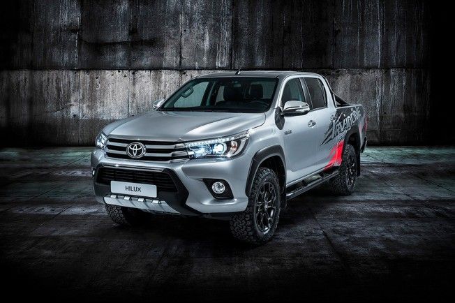 Toyota Hilux Invincible 50