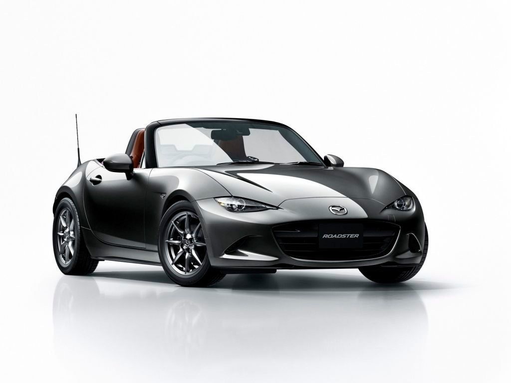 Mazda presenta la renovada gama MX-5 2018 en el Salón de Tokio