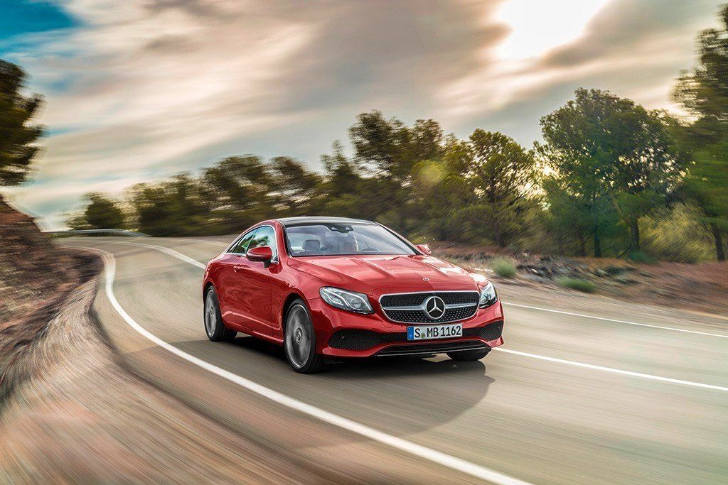 La tecnología EQ Boost llega a los Mercedes Clase E Coupé y Cabrio