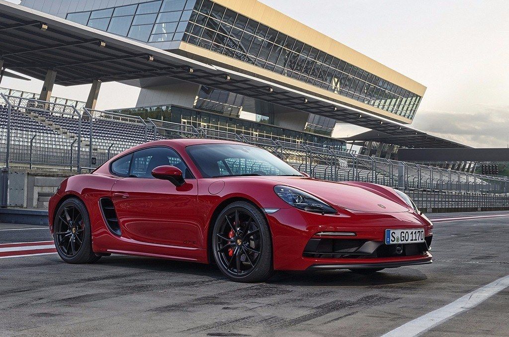 Porsche 718 Cayman GTS: más potencia y equipamiento de serie