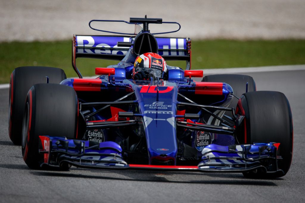 Sufrido y doloroso debut de Pierre Gasly en Sepang