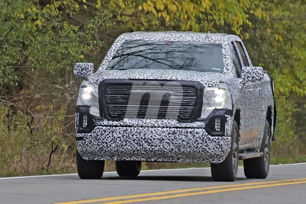 El nuevo pick-up GMC Sierra 1500 cazado en unos test de carretera