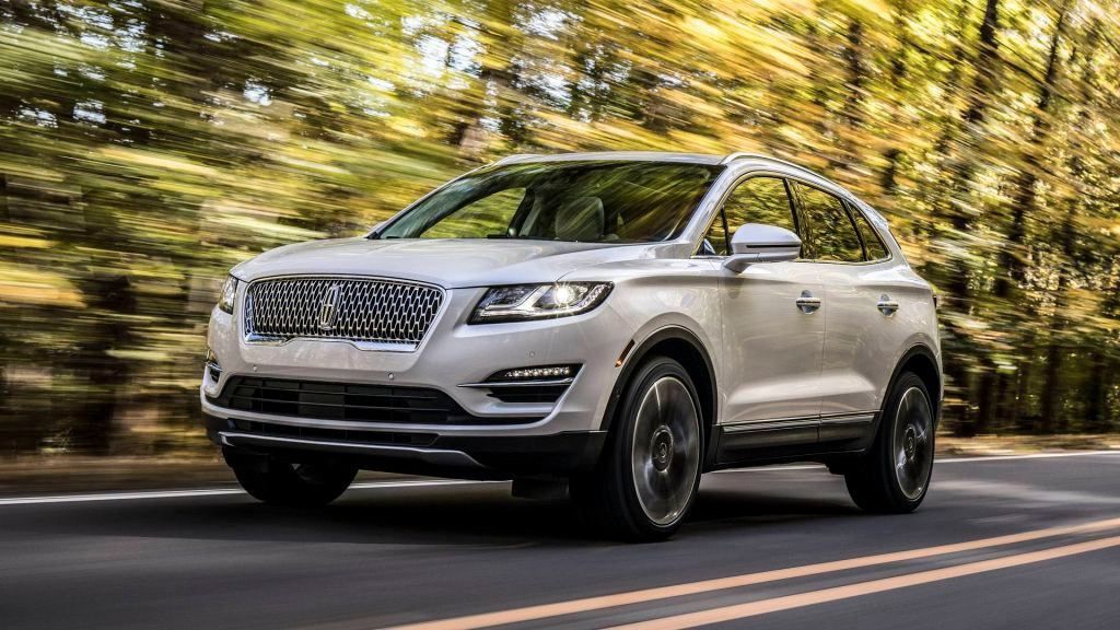 El Lincoln MKC 2019 se descubre poco antes de su debut en Los Ángeles