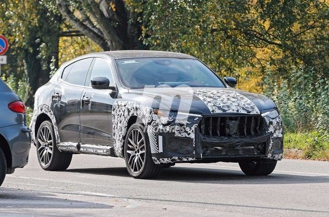 Maserati Levante GTS 2018 - foto espía