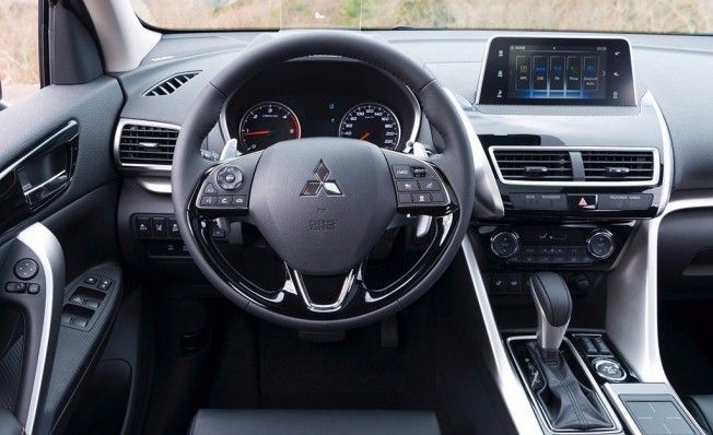 Mitsubishi Eclipse Cross - interior