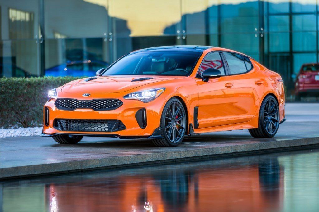 Kia lleva al SEMA Show 2017 dos propuestas del Stinger y una del Cadenza