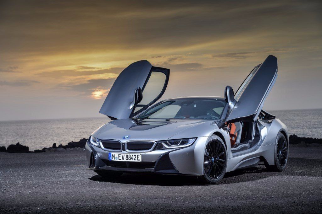 BMW presenta en en el Salón de Los Ángeles un mejorado i8 Coupé