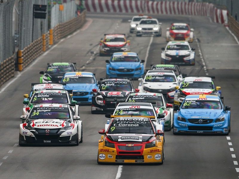 Los pilotos del WTCC validan la llegada de los coches TCR