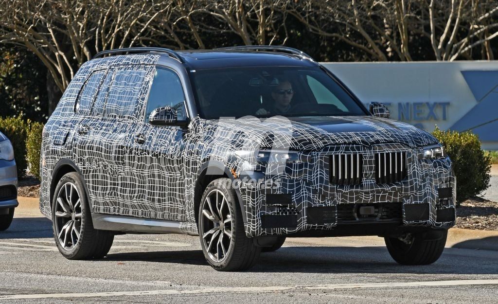 El esperado BMW X7 2019 comienza a perder camuflaje