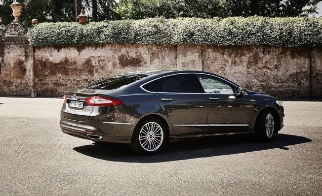 Ford Mondeo - posterior