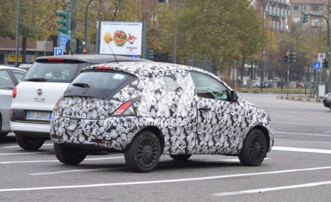 Lancia Ypsilon 2018 - foto espía posterior