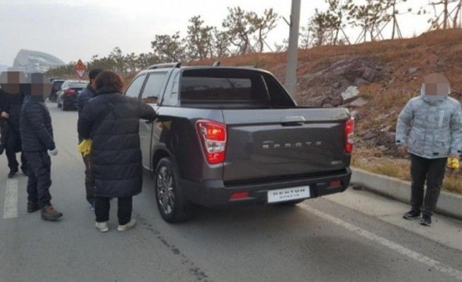 SsangYong Actyon Sports 2018 - foto espía posterior