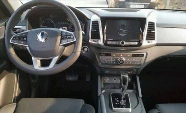 SsangYong Actyon Sports 2018 - foto espía interior