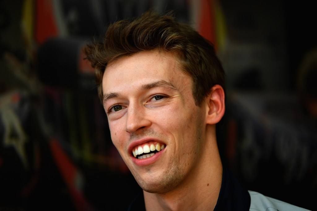 Kvyat, nuevo piloto de desarrollo de Ferrari