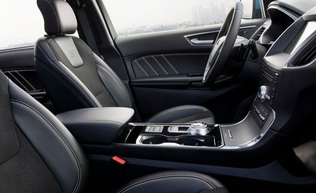 Ford Edge ST - interior