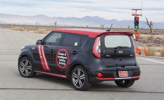 Prototipo de coche autónomo basado en el Kia Soul