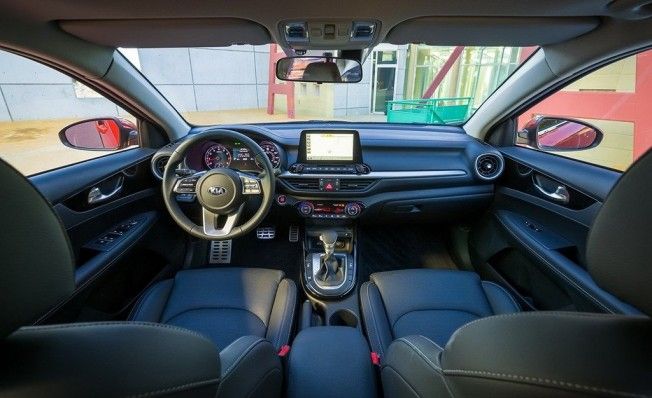 Kia Forte 2018 - interior