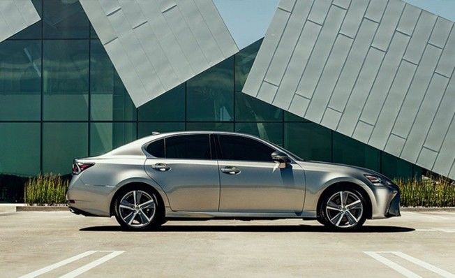 Lexus GS 300h Edition - lateral