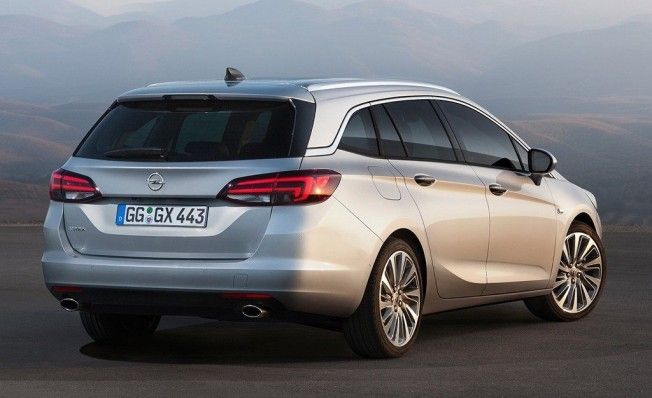 Opel Astra Sports Tourer - posterior